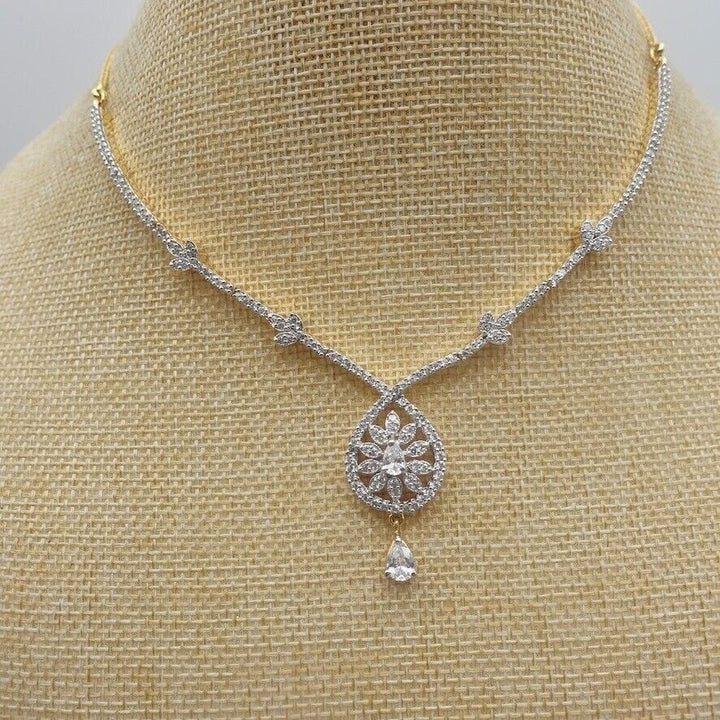 Vintage - Rhinestone Crystal Links Pendant Necklace