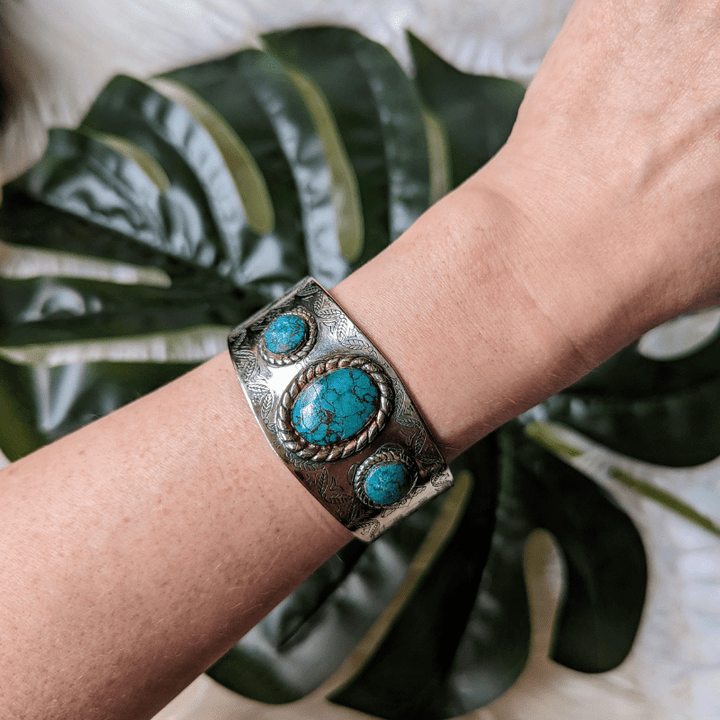 Vintage -  Turquoise Cuff Bracelet