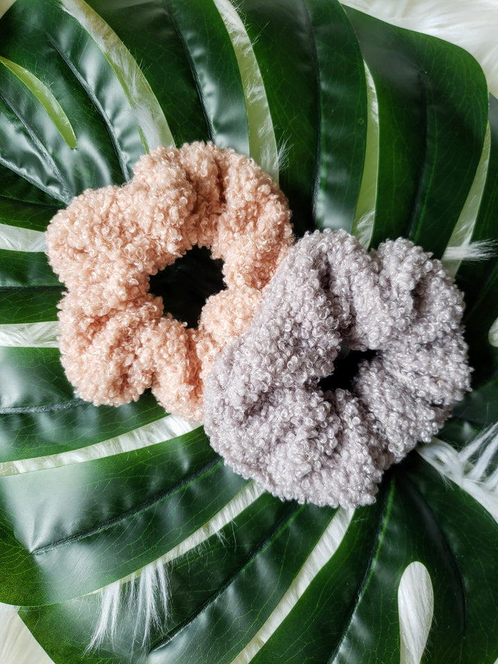 pink and gray scrunchies
