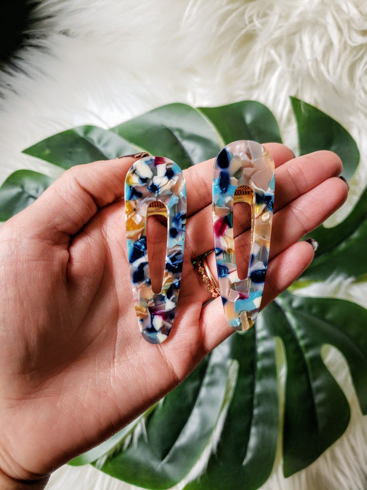 blue colorful hair clips