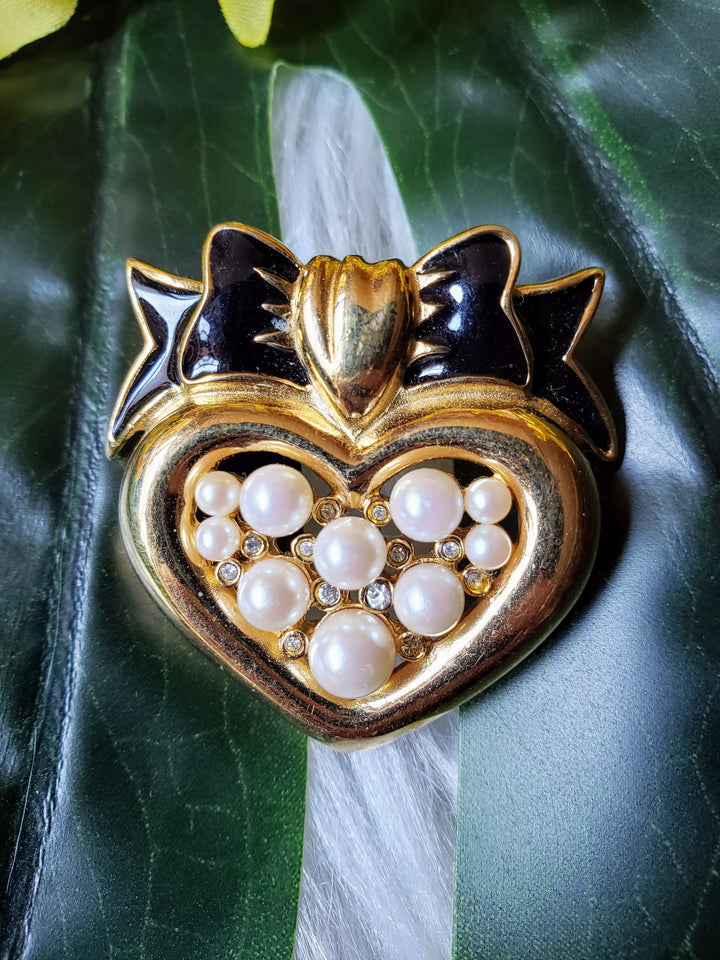 Vintage - Heart and Bow Brooch