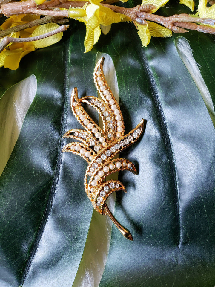 Gold Pearl Leaf Brooch