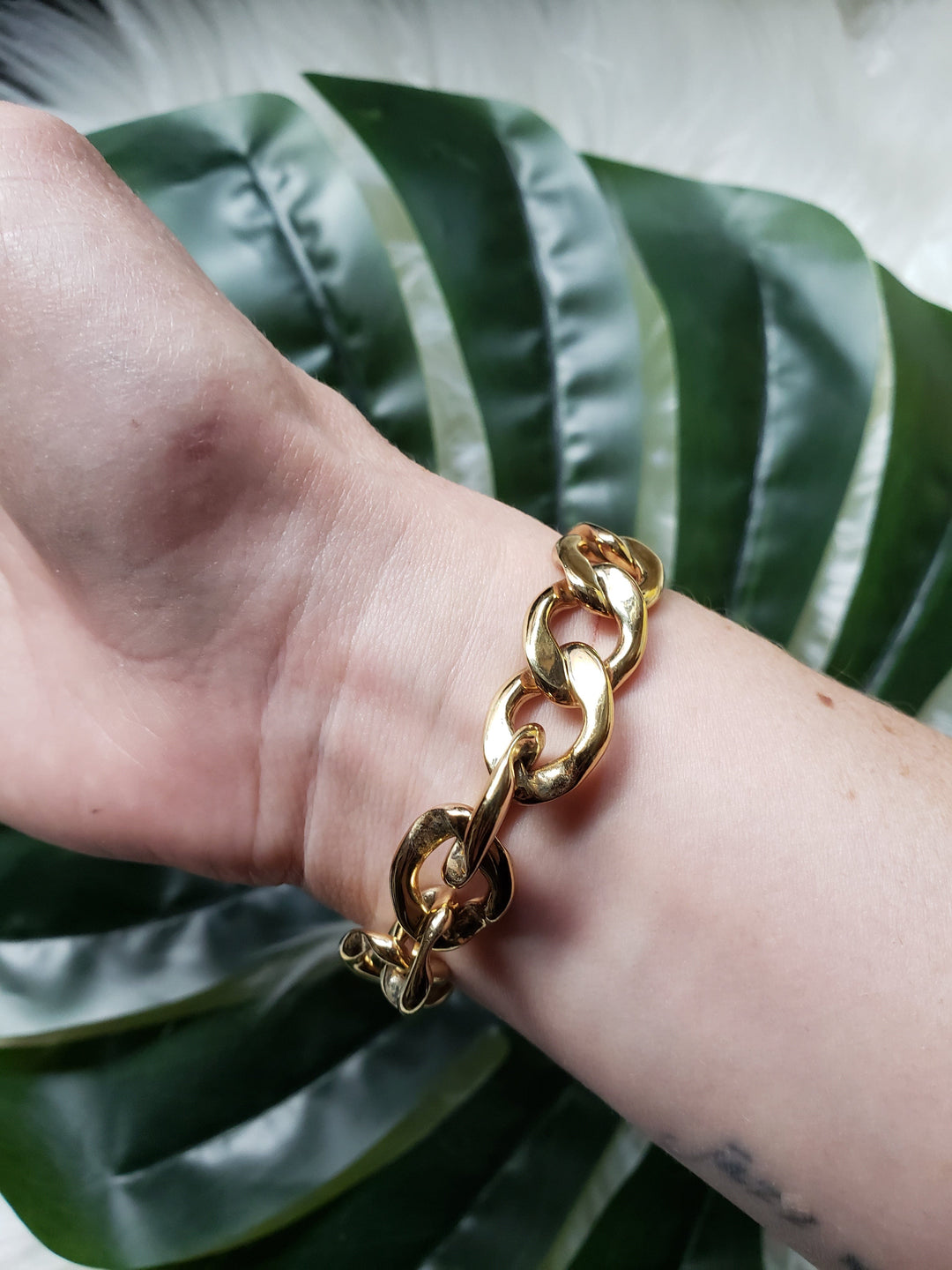 Vintage - Gold Charm Chain Bracelet