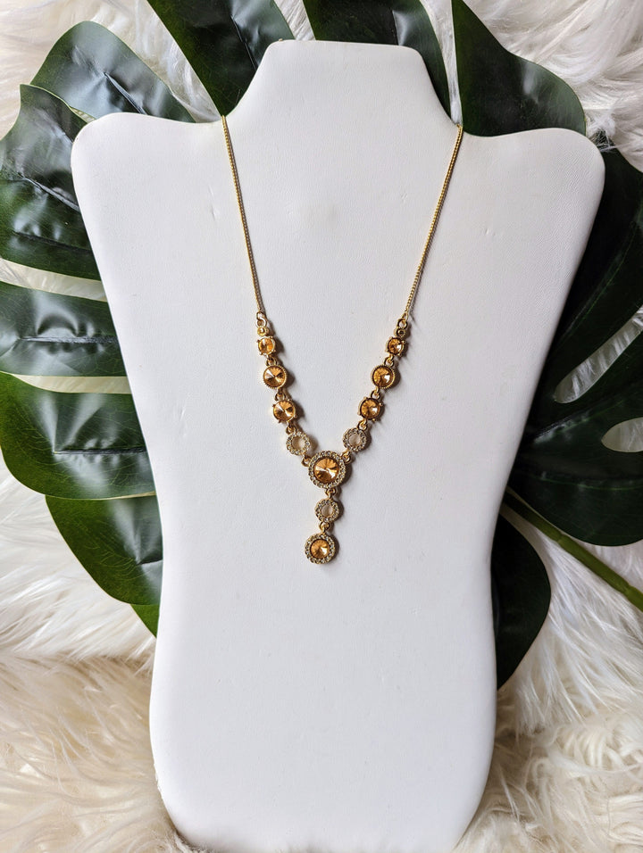 Vintage - Gold Tone Orange Crystal Lariat Necklace