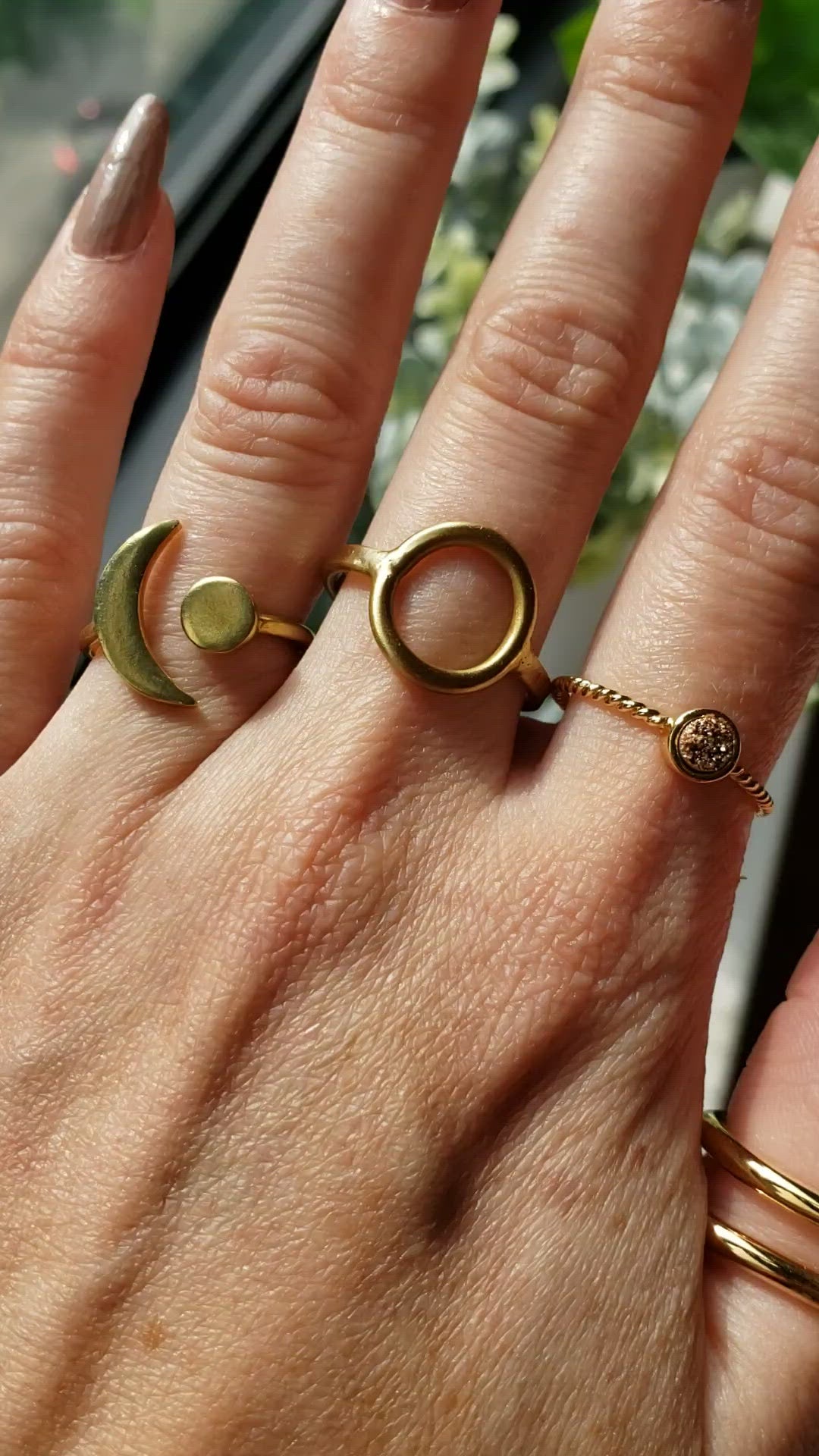 Mini Circle Ring - Gold or Silver