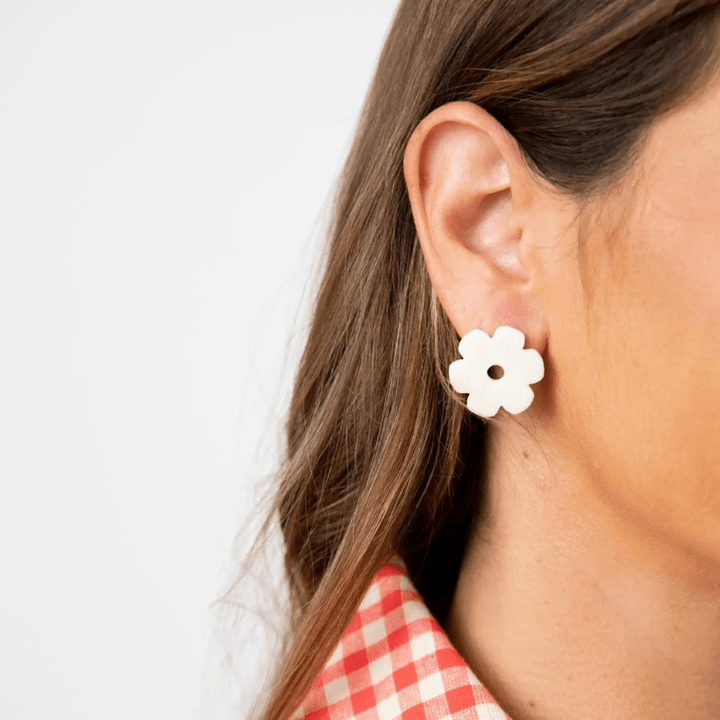 retro white flower earrings